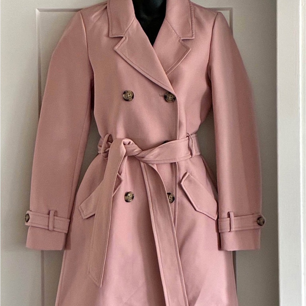 Elegant Pink Double-Breasted Women's Coat
